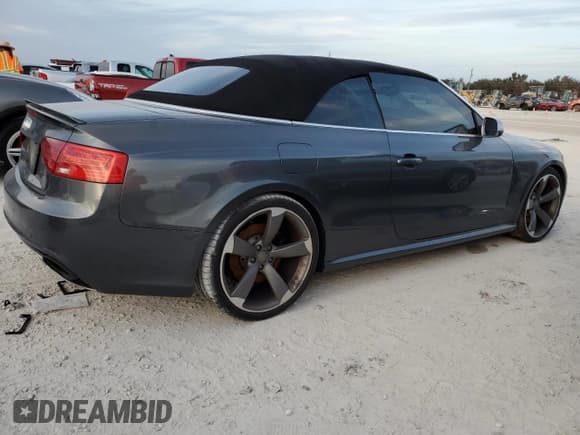 ✅ 2013 Audi RS 5 • VIN: WUAC6AFH1DN900674 • Lot: 75234994. Listed on Copart with Not provided. Free auction sales archive from the USA and detailed vehicle history report at DreamBid. Image 3.