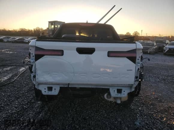 2023 Hyundai Santa Cruz SEL с VIN 5NTJCDAE6PH074843, выставлен на аукционе Copart как лот 82121964 с пробегом 87 851 миль миль и Списание • Salvage title. История ставок и продаж доступна на DreamBid. Изображение 6.