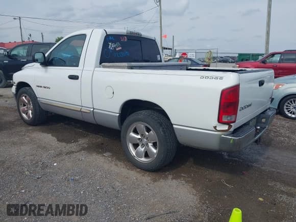 ✅ 2003 Dodge 1500 ST • VIN: 1D7HA16D93J618549 • Лот: 42290752. Опубликован ранее на IAAI с пробегом 215 938 миль. Бесплатный доступ к архиву аукционных продаж из США и подробный отчёт об истории автомобиля на DreamBid. Изображение 3.