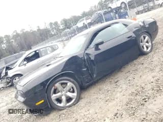 ✅ 2013 Dodge Challenger SXT • VIN: 2C3CDYAG7DH649523 • Lot: 47685015. Wystawiony na Copart z przebiegiem 217 583 mil. Bezpłatny archiwum sprzedaży aukcyjnych z USA i szczegółowy raport historii pojazdu na DreamBid. Zdjęcie 1.