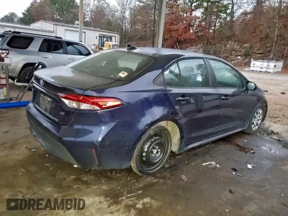 ✅ 2022 Toyota Corolla LE • VIN: 5YFEPMAEXNP387480 • Lot: 91074425. Listed on Copart with 108,748 mi. Free auction sales archive from the USA and detailed vehicle history report at DreamBid. Image 3.