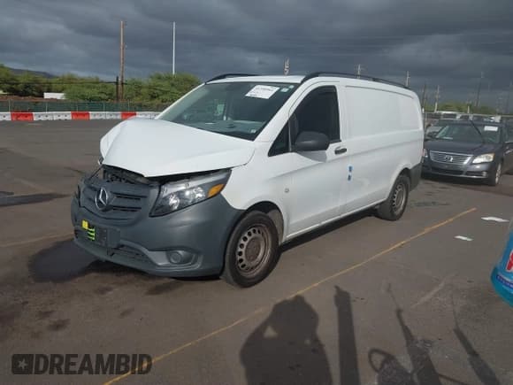 ✅ 2017 Mercedes-Benz Metris Cargo • VIN: WD3PG2EA5H3221735 • Lot: 41390964. Listed on IAAI with 118,789 mi. Free auction sales archive from the USA and detailed vehicle history report at DreamBid. Image 18.