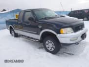 ✅ 1998 Ford F-250 • VIN: 2FTPX28L8WCB02569 • Lot: 41458634. Listed on IAAI with 195,384 mi. Free auction sales archive from the USA and detailed vehicle history report at DreamBid. Image 1.