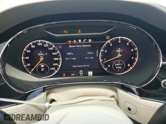 ✅ 2022 Bentley Continental GT GT V8 • VIN: SCBCG2ZG3NC093058 • Lot: 66557405. Listed on Copart with 9,760 mi. Free auction sales archive from the USA and detailed vehicle history report at DreamBid. Image 9.