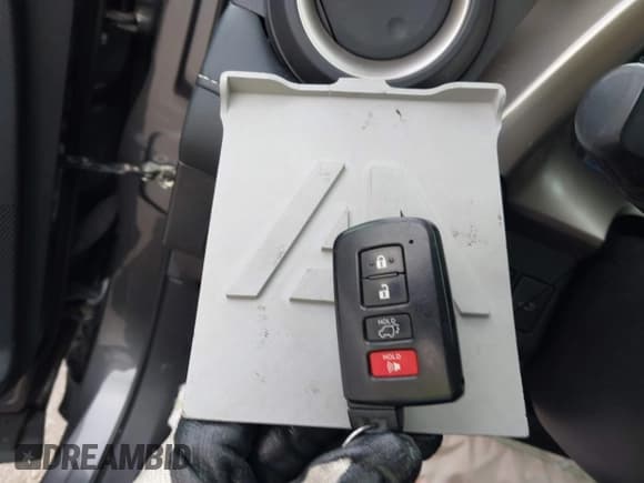 ✅ 2015 Toyota RAV4 Limited • VIN: 2T3DFREV6FW372486 • Lot: 43488502. Listed on IAAI with 86,885 mi. Free auction sales archive from the USA and detailed vehicle history report at DreamBid. Image 11.