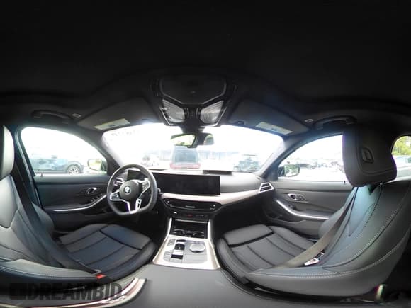 ✅ 2025 BMW 3 Series 330i • VIN: 3MW69CW04S8F21186 • Lot: 43487749. Listed on IAAI with 3,108 mi. Free auction sales archive from the USA and detailed vehicle history report at DreamBid. Image 18.