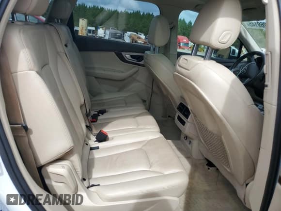 ✅ 2018 Audi Q7 Premium Plus • VIN: WA1LHAF71JD005244 • Lot: 85269145. Listed on Copart with 98,036 mi. Free auction sales archive from the USA and detailed vehicle history report at DreamBid. Image 10.