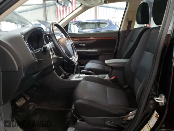✅ 2014 Mitsubishi Outlander GT • VIN: JA4JZ4AX2EZ013911 • Lot: 60603715. Listed on Copart with 78,547 mi. Free auction sales archive from the USA and detailed vehicle history report at DreamBid. Image 7.