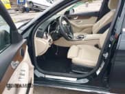 ✅ 2019 Mercedes-Benz C 300 • VIN: 55SWF8DB0KU306931 • Lot: 43718938. Wystawiony na IAAI z przebiegiem 50 598 mil. Bezpłatny archiwum sprzedaży aukcyjnych z USA i szczegółowy raport historii pojazdu na DreamBid. Zdjęcie 5.