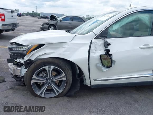 ✅ 2022 Acura RDX Advance • VIN: 5J8TC2H72NL009713 • Lot: 42155331. Wystawiony na IAAI z przebiegiem 35 269 mil. Bezpłatny archiwum sprzedaży aukcyjnych z USA i szczegółowy raport historii pojazdu na DreamBid. Zdjęcie 18.