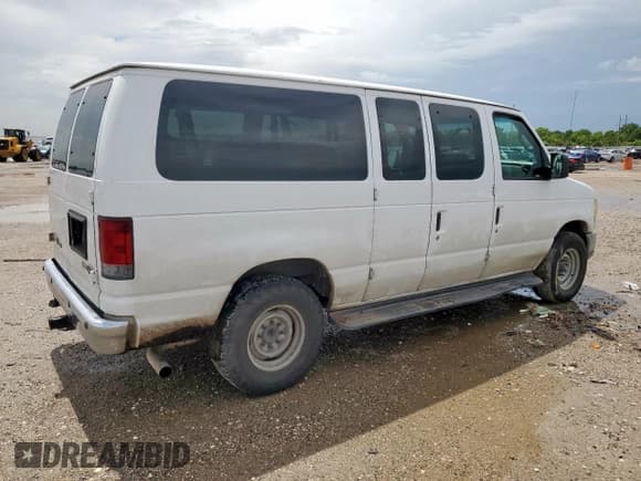 ✅ 2011 Ford Econoline Passenger XL • VIN: 1FBNE3BL8BDB03702 • Lot: 64030445. Listed on Copart with 218,635 mi. Free auction sales archive from the USA and detailed vehicle history report at DreamBid. Image 3.