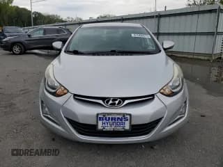 ✅ 2016 Hyundai Elantra SE • VIN: 5NPDH4AE4GH758450 • Lot: 81566975. Listed on Copart with 47,932 mi. Free auction sales archive from the USA and detailed vehicle history report at DreamBid. Image 5.