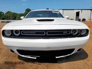 ✅ 2023 Dodge Challenger GT • VIN: 2C3CDZJG1PH526357 • Lot: 70330235. Wystawiony na Copart z przebiegiem 51 282 mil. Bezpłatny archiwum sprzedaży aukcyjnych z USA i szczegółowy raport historii pojazdu na DreamBid. Zdjęcie 5.