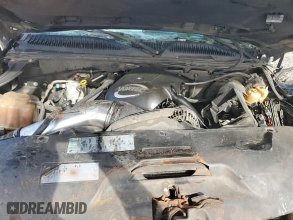 ✅ 2002 Chevrolet Suburban Z71 • VIN: 3GNFK16Z22G241578 • Lot: 45819924. Wystawiony na Copart z przebiegiem Nie podano. Bezpłatny archiwum sprzedaży aukcyjnych z USA i szczegółowy raport historii pojazdu na DreamBid. Zdjęcie 12.