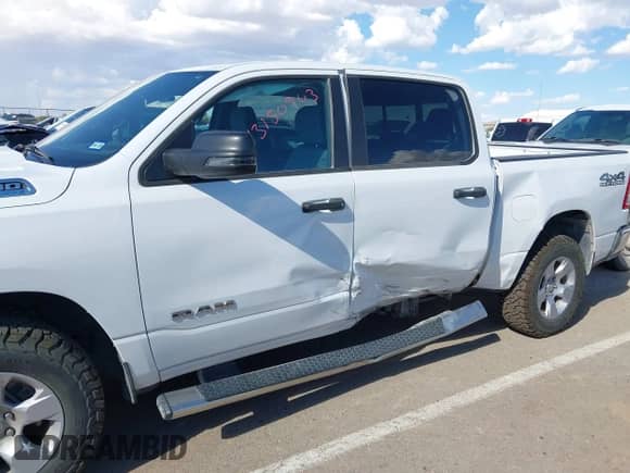 2023 Ram 1500 Lone Star с VIN 1C6SRFFT5PN605090, выставлен на аукционе IAAI как лот 43150903 с пробегом 82 140 миль миль и . История ставок и продаж доступна на DreamBid. Изображение 6.