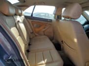 ✅ 2006 Volkswagen Jetta 2.5L • VIN: 3VWSG71K46M740456 • Лот: 85189015. Опубликован ранее на Copart с пробегом 240 020 миль. Бесплатный доступ к архиву аукционных продаж из США и подробный отчёт об истории автомобиля на DreamBid. Изображение 10.