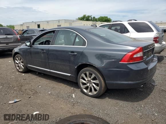 ✅ 2012 Volvo S80 3.0L • VIN: YV1902AH8C1159204 • Лот: 58655925. Опубликован ранее на Copart с пробегом 140 480 миль. Бесплатный доступ к архиву аукционных продаж из США и подробный отчёт об истории автомобиля на DreamBid. Изображение 2.