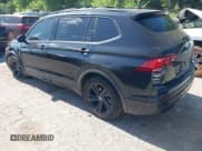 ✅ 2023 Volkswagen Tiguan SE R-Line Black • VIN: 3VVCB7AX3PM116622 • Лот: 42564070. Опубликован ранее на IAAI с пробегом 60 539 миль. Бесплатный доступ к архиву аукционных продаж из США и подробный отчёт об истории автомобиля на DreamBid. Изображение 3.