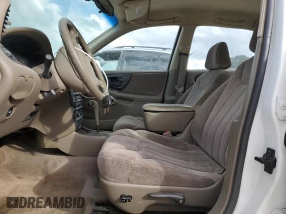 2000 Chevrolet Malibu LS z VIN 1G1NE52J8Y6105221, wystawiony jako Copart lot #85044634 z przebiegiem 70 878 mil mil oraz Czysty tytuł • Clean title. Historia ofert i sprzedaży dostępna na DreamBid. Obrazek 7.