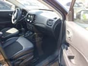 ✅ 2021 Jeep Compass Latitude • VIN: 3C4NJDBB4MT555101 • Lot: 42086222. Listed on IAAI with 45,785 mi. Free auction sales archive from the USA and detailed vehicle history report at DreamBid. Image 5.