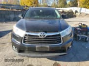 ✅ 2016 Toyota Highlander XLE • VIN: 5TDJKRFH9GS504134 • Lot: 90221215. Wystawiony na Copart z przebiegiem 79 181 mil. Bezpłatny archiwum sprzedaży aukcyjnych z USA i szczegółowy raport historii pojazdu na DreamBid. Zdjęcie 5.
