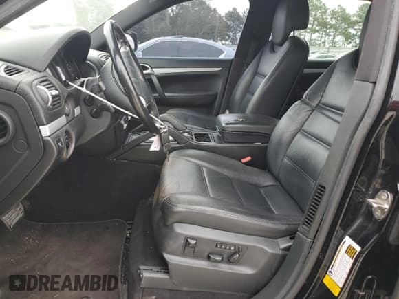 ✅ 2009 Porsche Cayenne • VIN: WP1AA29P79LA01668 • Lot: 75735694. Listed on Copart with 151,903 mi. Free auction sales archive from the USA and detailed vehicle history report at DreamBid. Image 7.