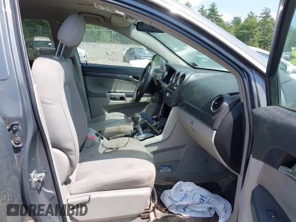 ✅ 2008 Saturn VUE XE • VIN: 3GSCL33P88S584090 • Lot: 42935923. Listed on IAAI with Not provided. Free auction sales archive from the USA and detailed vehicle history report at DreamBid. Image 5.