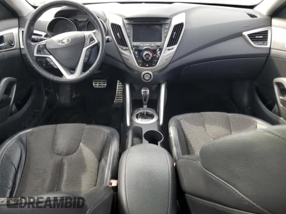 ✅ 2012 Hyundai Veloster w/Gray Int • VIN: KMHTC6AD5CU057828 • Lot: 48669885. Wystawiony na Copart z przebiegiem Nie podano. Bezpłatny archiwum sprzedaży aukcyjnych z USA i szczegółowy raport historii pojazdu na DreamBid. Zdjęcie 8.