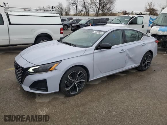 ✅ 2024 Nissan Altima SR • VIN: 1N4BL4CV7RN382001 • Лот: 92202815. Опубликован ранее на Copart с пробегом 57 476 миль. Бесплатный доступ к архиву аукционных продаж из США и подробный отчёт об истории автомобиля на DreamBid. Изображение 1.