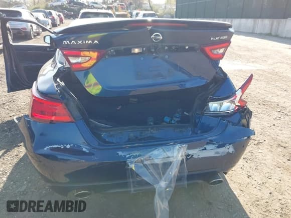 ✅ 2017 Nissan Maxima S • VIN: 1N4AA6AP8HC385405 • Lot: 42112399. Listed on IAAI with 99,286 mi. Free auction sales archive from the USA and detailed vehicle history report at DreamBid. Image 6.