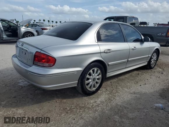 ✅ 2005 Hyundai Sonata GLS • VIN: KMHWF35HX5A155497 • Лот: 75254274. Опубликован ранее на Copart с пробегом 98 918 миль. Бесплатный доступ к архиву аукционных продаж из США и подробный отчёт об истории автомобиля на DreamBid. Изображение 3.