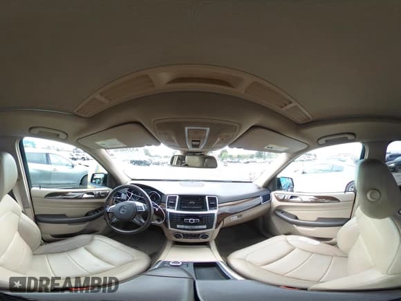✅ 2012 Mercedes-Benz M 350 • VIN: 4JGDA5HB7CA003697 • Lot: 43250696. Listed on IAAI with 170,037 mi. Free auction sales archive from the USA and detailed vehicle history report at DreamBid. Image 18.