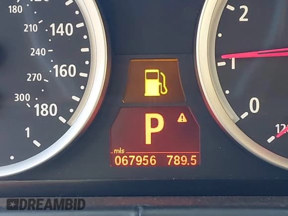 ✅ 2013 BMW X5 M • VIN: 5YMGY0C55DLL15645 • Lot: 40809601. Wystawiony na IAAI z przebiegiem 67 956 mil. Bezpłatny archiwum sprzedaży aukcyjnych z USA i szczegółowy raport historii pojazdu na DreamBid. Zdjęcie 15.