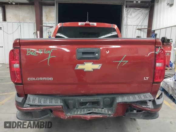 ✅ 2016 Chevrolet Colorado 2WD LT • VIN: 1GCGSCE38G1245999 • Lot: 43257660. Wystawiony na IAAI z przebiegiem 179 920 mil. Bezpłatny archiwum sprzedaży aukcyjnych z USA i szczegółowy raport historii pojazdu na DreamBid. Zdjęcie 16.