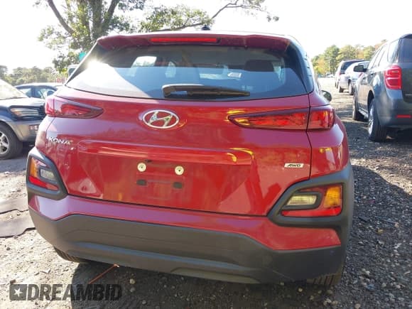 ✅ 2021 Hyundai Kona SE • VIN: KM8K1CAA3MU711281 • Лот: 43351761. Опубликован ранее на IAAI с пробегом 13 125 миль. Бесплатный доступ к архиву аукционных продаж из США и подробный отчёт об истории автомобиля на DreamBid. Изображение 17.