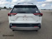 ✅ 2025 Toyota RAV4 Hybrid SE • VIN: 4T3T6RFV7SU176335 • Лот: 86524065. Опубликован ранее на Copart с пробегом 20 439 миль. Бесплатный доступ к архиву аукционных продаж из США и подробный отчёт об истории автомобиля на DreamBid. Изображение 6.