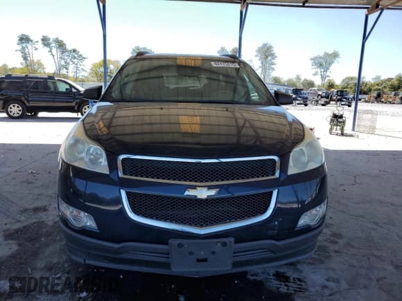 ✅ 2011 Chevrolet Traverse LS • VIN: 1GNKRFEDXBJ163157 • Lot: 82475215. Wystawiony na Copart z przebiegiem 174 549 mil. Bezpłatny archiwum sprzedaży aukcyjnych z USA i szczegółowy raport historii pojazdu na DreamBid. Zdjęcie 5.