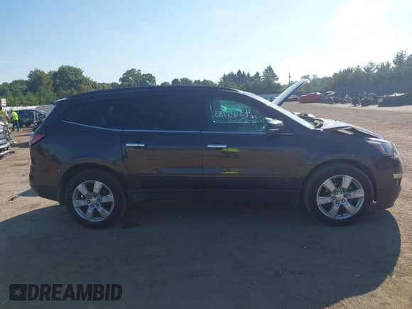 ✅ 2016 Chevrolet Traverse LT • VIN: 1GNKRGKD4GJ255821 • Lot: 43257355. Listed on IAAI with Not provided. Free auction sales archive from the USA and detailed vehicle history report at DreamBid. Image 13.
