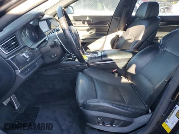 ✅ 2010 BMW 7 Series 750Li • VIN: WBAKB8C58ACY63943 • Лот: 45208745. Опубликован ранее на Copart с пробегом 112 531 миль. Бесплатный доступ к архиву аукционных продаж из США и подробный отчёт об истории автомобиля на DreamBid. Изображение 7.