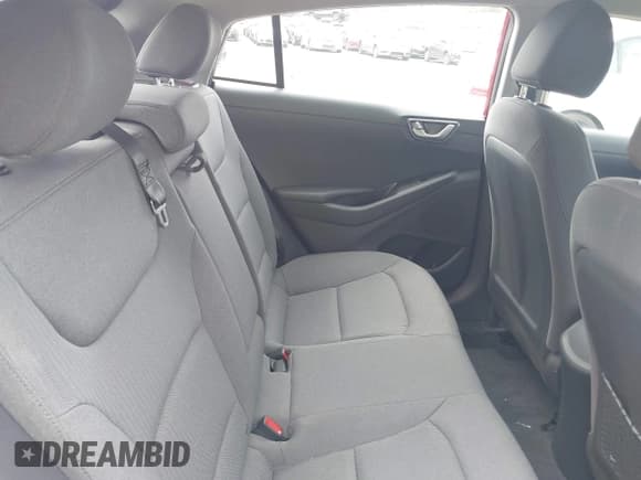 ✅ 2020 Hyundai Ioniq SE • VIN: KMHC75LC7LU210017 • Lot: 41961372. Wystawiony na IAAI z przebiegiem 35 051 mil. Bezpłatny archiwum sprzedaży aukcyjnych z USA i szczegółowy raport historii pojazdu na DreamBid. Zdjęcie 8.