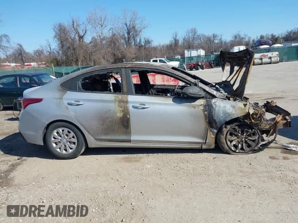 ✅ 2019 Hyundai Accent SE • VIN: 3KPC24A34KE077133 • Лот: 41619357. Опубликован ранее на IAAI с пробегом 104 956 миль. Бесплатный доступ к архиву аукционных продаж из США и подробный отчёт об истории автомобиля на DreamBid. Изображение 12.