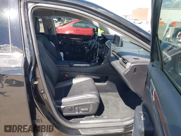 ✅ 2022 Lexus RX 350 • VIN: 2T2HZMAA5NC229886 • Лот: 43242525. Опубликован ранее на IAAI с пробегом 66 101 миль. Бесплатный доступ к архиву аукционных продаж из США и подробный отчёт об истории автомобиля на DreamBid. Изображение 5.