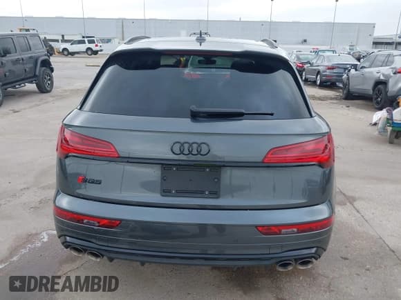 ✅ 2024 Audi SQ5 Premium Plus • VIN: WA1B4AFY1R2040521 • Лот: 41913853. Опубликован ранее на IAAI с пробегом 13 172 миль. Бесплатный доступ к архиву аукционных продаж из США и подробный отчёт об истории автомобиля на DreamBid. Изображение 17.
