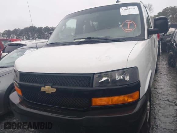 ✅ 2019 Chevrolet Express Cargo • VIN: 1GCWGAFP6K1279662 • Lot: 41627731. Listed on IAAI with 43,872 mi. Free auction sales archive from the USA and detailed vehicle history report at DreamBid. Image 6.