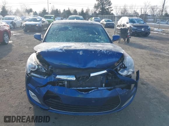 ✅ 2016 Hyundai Veloster • VIN: KMHTC6AD8GU261710 • Lot: 41349109. Wystawiony na IAAI z przebiegiem 96 750 mil. Bezpłatny archiwum sprzedaży aukcyjnych z USA i szczegółowy raport historii pojazdu na DreamBid. Zdjęcie 12.