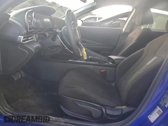 ✅ 2024 Hyundai Elantra SEL • VIN: KMHLM4DG7RU785859 • Lot: 95143065. Listed on Copart with 40,933 mi. Free auction sales archive from the USA and detailed vehicle history report at DreamBid. Image 7.