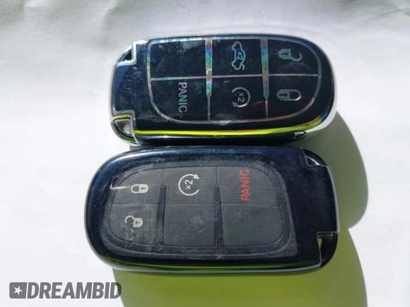 ✅ 2020 Jeep Cherokee Altitude • VIN: 1C4PJMLN6LD647106 • Lot: 41406440. Wystawiony na IAAI z przebiegiem 58 788 mil. Bezpłatny archiwum sprzedaży aukcyjnych z USA i szczegółowy raport historii pojazdu na DreamBid. Zdjęcie 11.