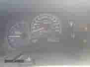 2005 Chevrolet Silverado 1500 LS z VIN 2GCEC13T151384441, wystawiony jako Copart lot #69667094 z przebiegiem 233 193 mil mil oraz Szkoda całkowita • Salvage title. Historia ofert i sprzedaży dostępna na DreamBid. Obrazek 9.