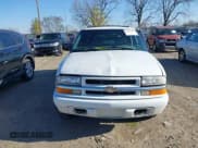 ✅ 2001 Chevrolet Blazer LT • VIN: 1GNDT13W312156772 • Lot: 41826929. Wystawiony na IAAI z przebiegiem 195 474 mil. Bezpłatny archiwum sprzedaży aukcyjnych z USA i szczegółowy raport historii pojazdu na DreamBid. Zdjęcie 12.