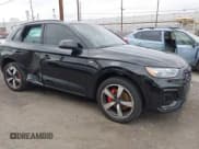 ✅ 2024 Audi Q5 S line Premium Plus • VIN: WA1EAAFY0R2041438 • Lot: 43740640. Wystawiony na IAAI z przebiegiem 21 309 mil. Bezpłatny archiwum sprzedaży aukcyjnych z USA i szczegółowy raport historii pojazdu na DreamBid. Zdjęcie 1.